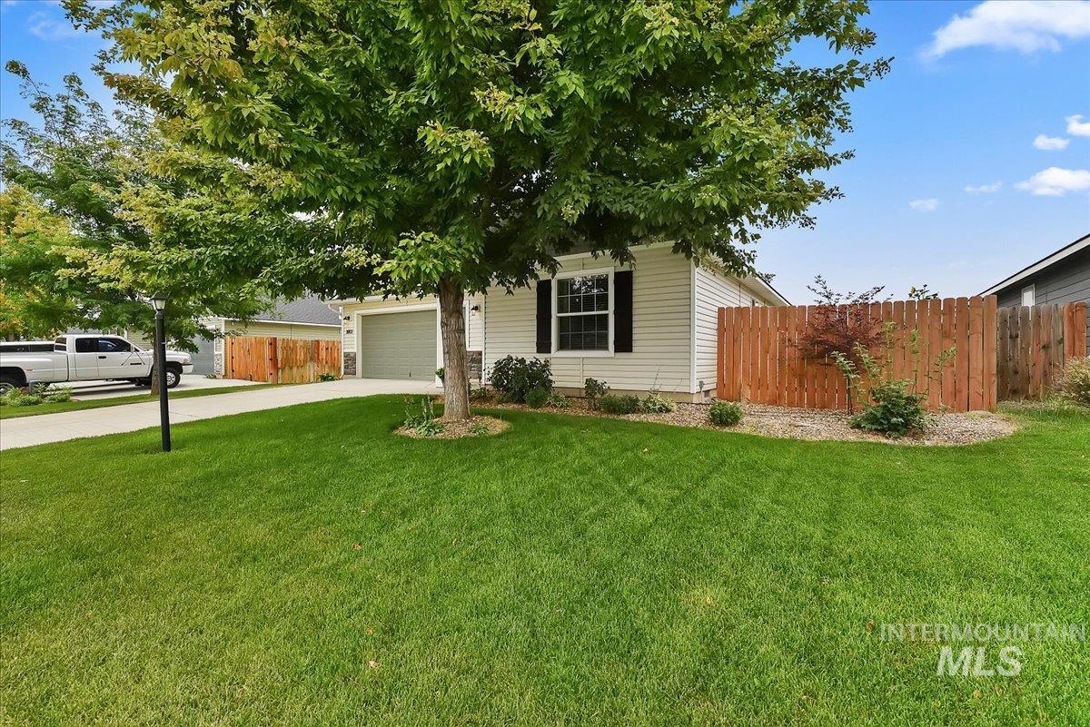 11803 Penobscot St, Caldwell, Idaho 83605, 3 Bedrooms, 2 Bathrooms, Residential For Sale, Price $374,900, 98994789