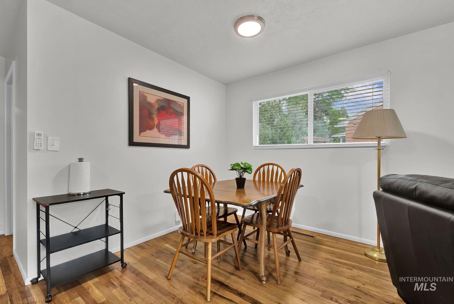 220 N Owyhee Street, Boise, Idaho 83706, 2 Bedrooms, 1 Bathroom, Residential Income For Sale, Price $685,000,MLS 98994790