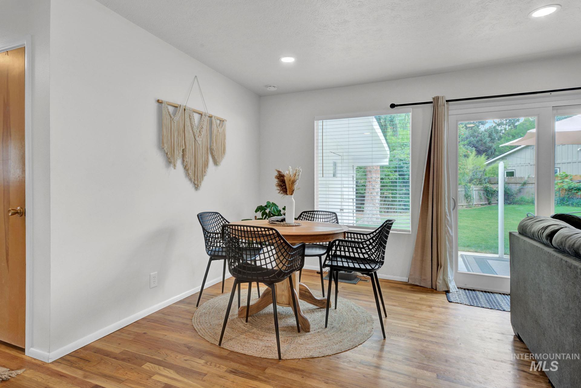220 N Owyhee Street, Boise, Idaho 83706, 2 Bedrooms, 1 Bathroom, Residential Income For Sale, Price $685,000,MLS 98994790