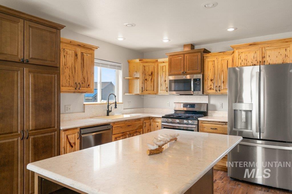 1028 Granlund Rd, Troy, Idaho 83871, 4 Bedrooms, 2 Bathrooms, Residential For Sale, Price $750,000,MLS 98994791