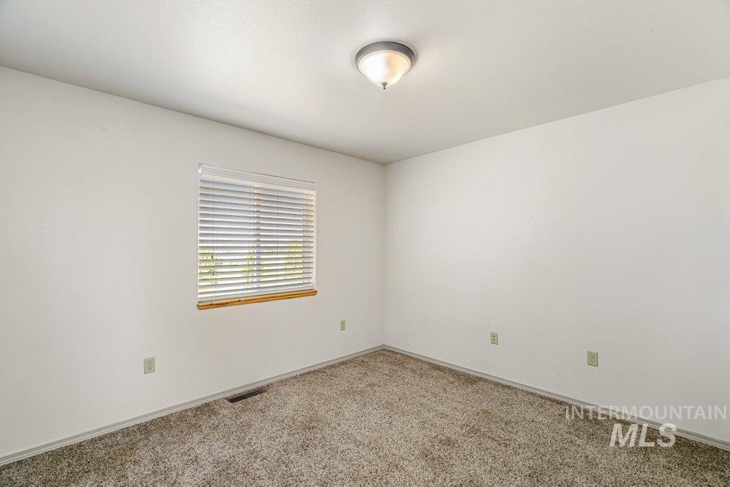 1028 Granlund Rd, Troy, Idaho 83871, 4 Bedrooms, 2 Bathrooms, Residential For Sale, Price $750,000,MLS 98994791