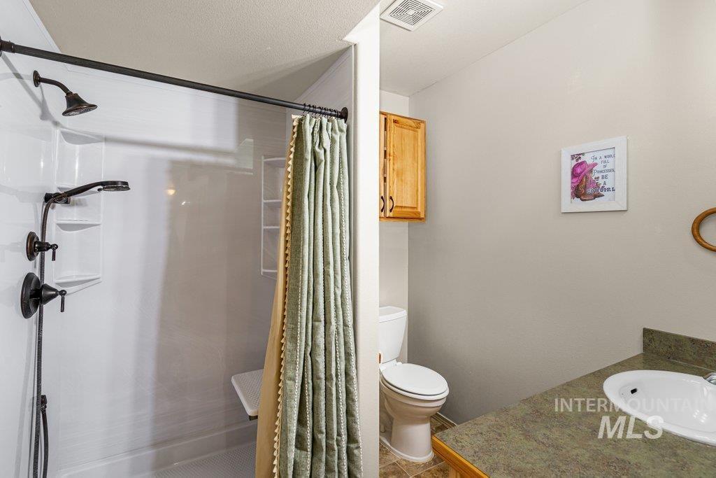 1028 Granlund Rd, Troy, Idaho 83871, 4 Bedrooms, 2 Bathrooms, Residential For Sale, Price $750,000,MLS 98994791