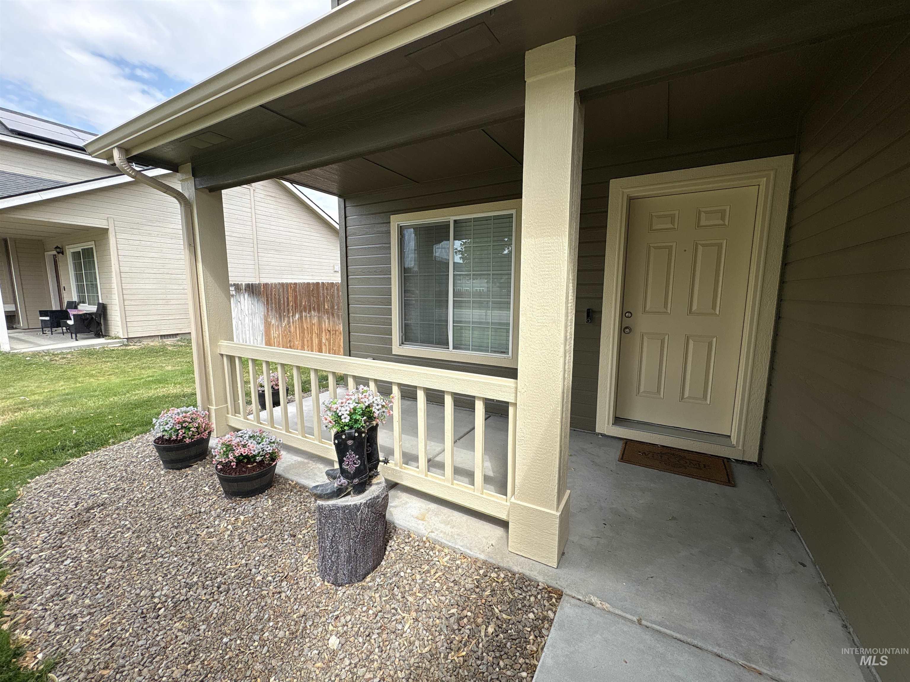 1400 NW Dry Creek, Mountain Home, Idaho 83647, 4 Bedrooms, 2.5 Bathrooms, Residential For Sale, Price $424,900,MLS 98994792
