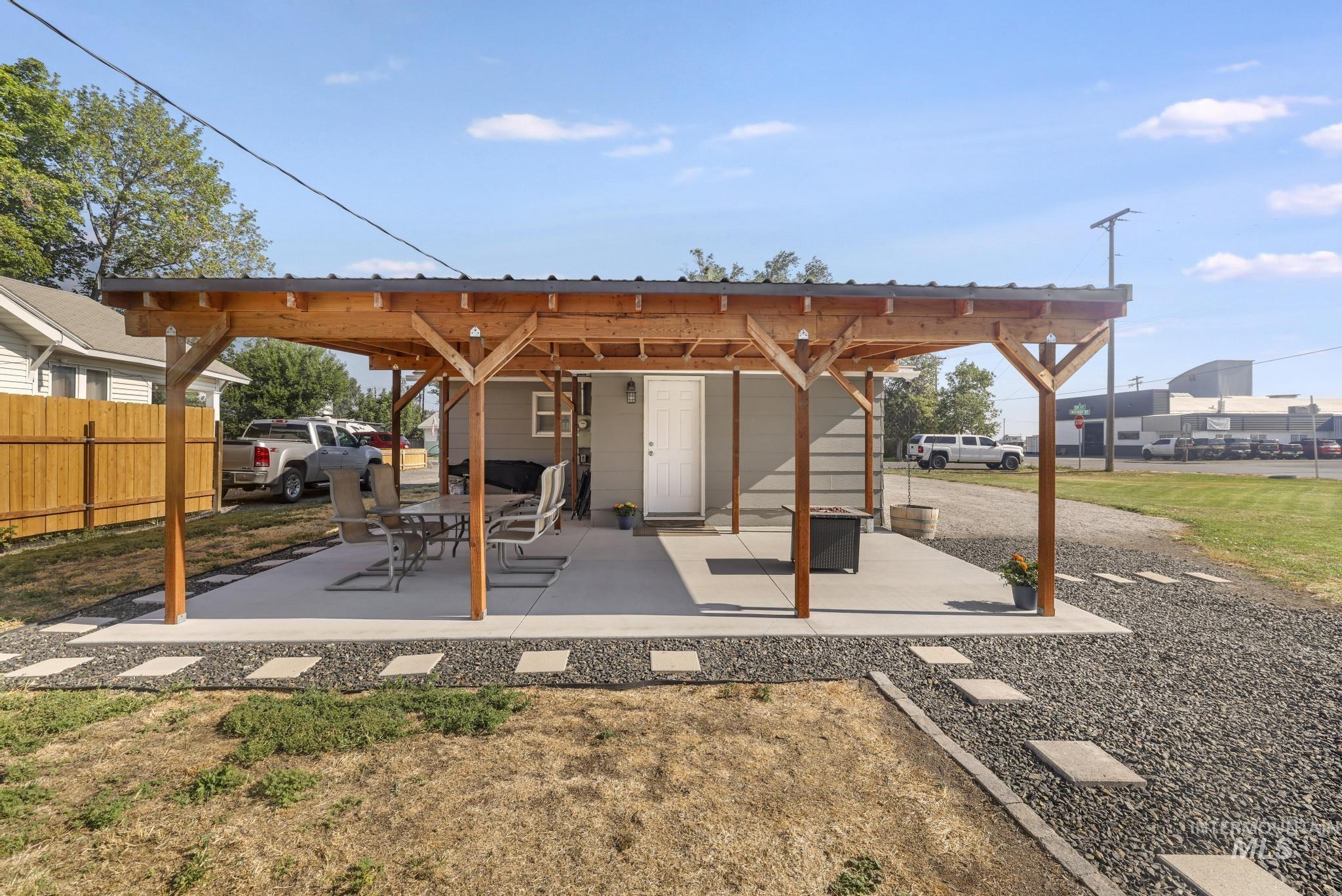 107 W Midway St, Filer, Idaho 83301, 3 Bedrooms, 1 Bathroom, Residential For Sale, Price $269,900, 98994802