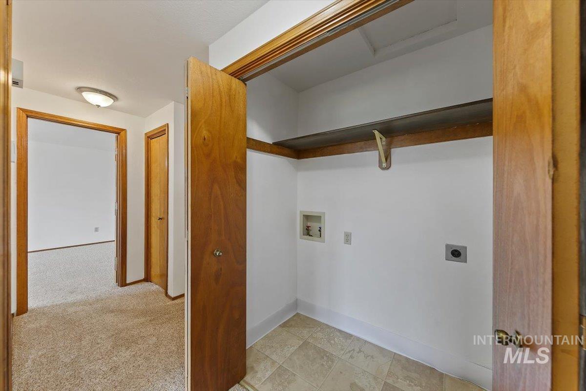 10321 W Macaw Ct, Boise, Idaho 83704, 3 Bedrooms, 2 Bathrooms, Residential For Sale, Price $449,900,MLS 98994804