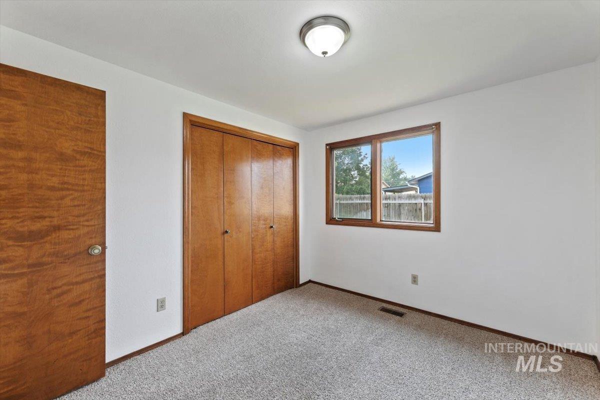 10321 W Macaw Ct, Boise, Idaho 83704, 3 Bedrooms, 2 Bathrooms, Residential For Sale, Price $449,900,MLS 98994804