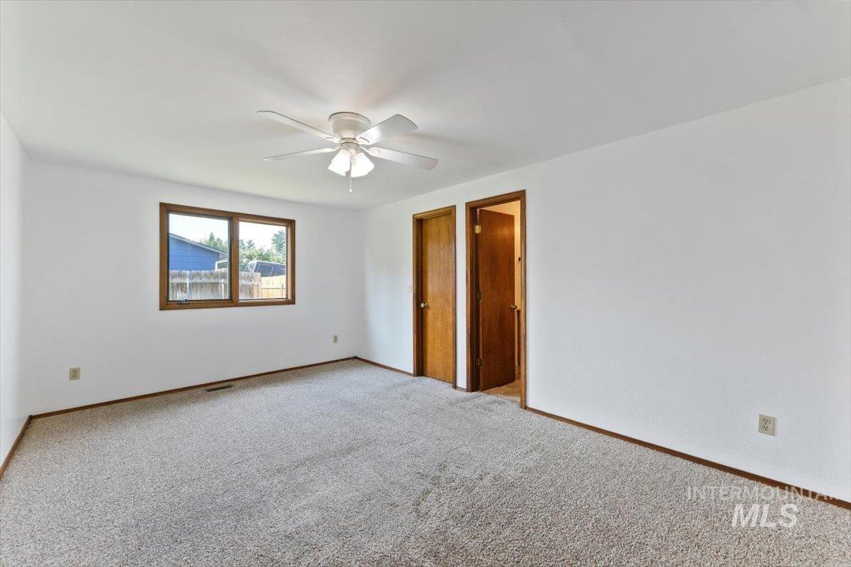 10321 W Macaw Ct, Boise, Idaho 83704, 3 Bedrooms, 2 Bathrooms, Residential For Sale, Price $449,900,MLS 98994804