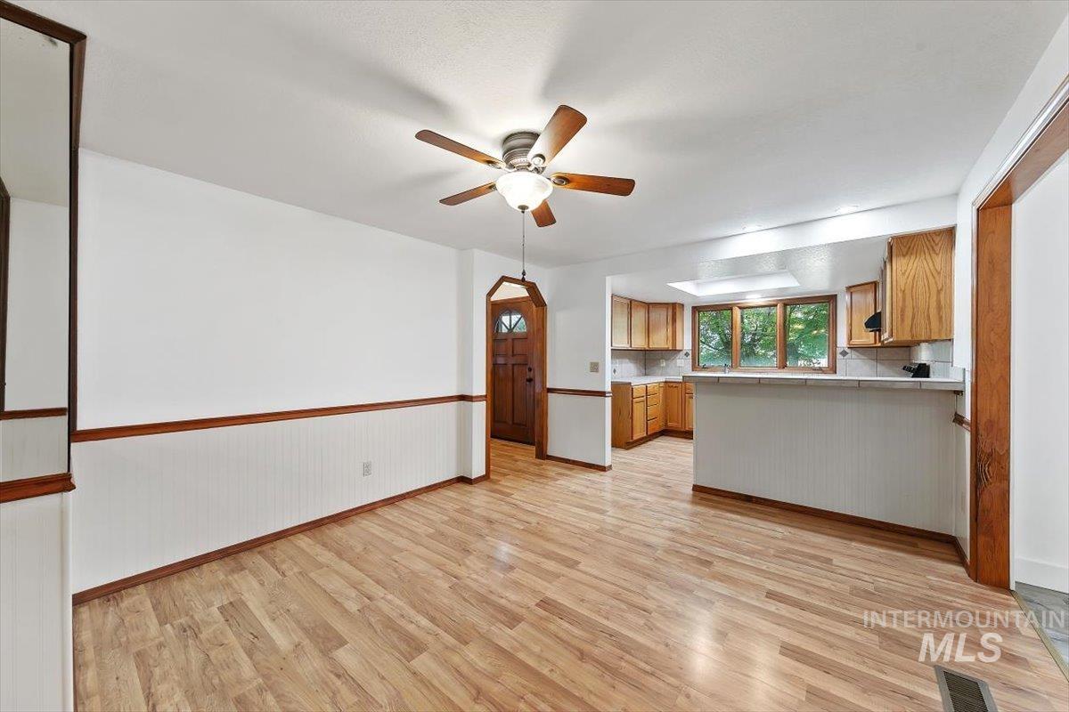10321 W Macaw Ct, Boise, Idaho 83704, 3 Bedrooms, 2 Bathrooms, Residential For Sale, Price $449,900,MLS 98994804