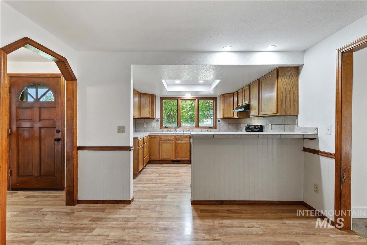 10321 W Macaw Ct, Boise, Idaho 83704, 3 Bedrooms, 2 Bathrooms, Residential For Sale, Price $449,900,MLS 98994804
