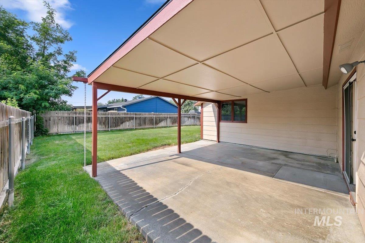 10321 W Macaw Ct, Boise, Idaho 83704, 3 Bedrooms, 2 Bathrooms, Residential For Sale, Price $449,900,MLS 98994804