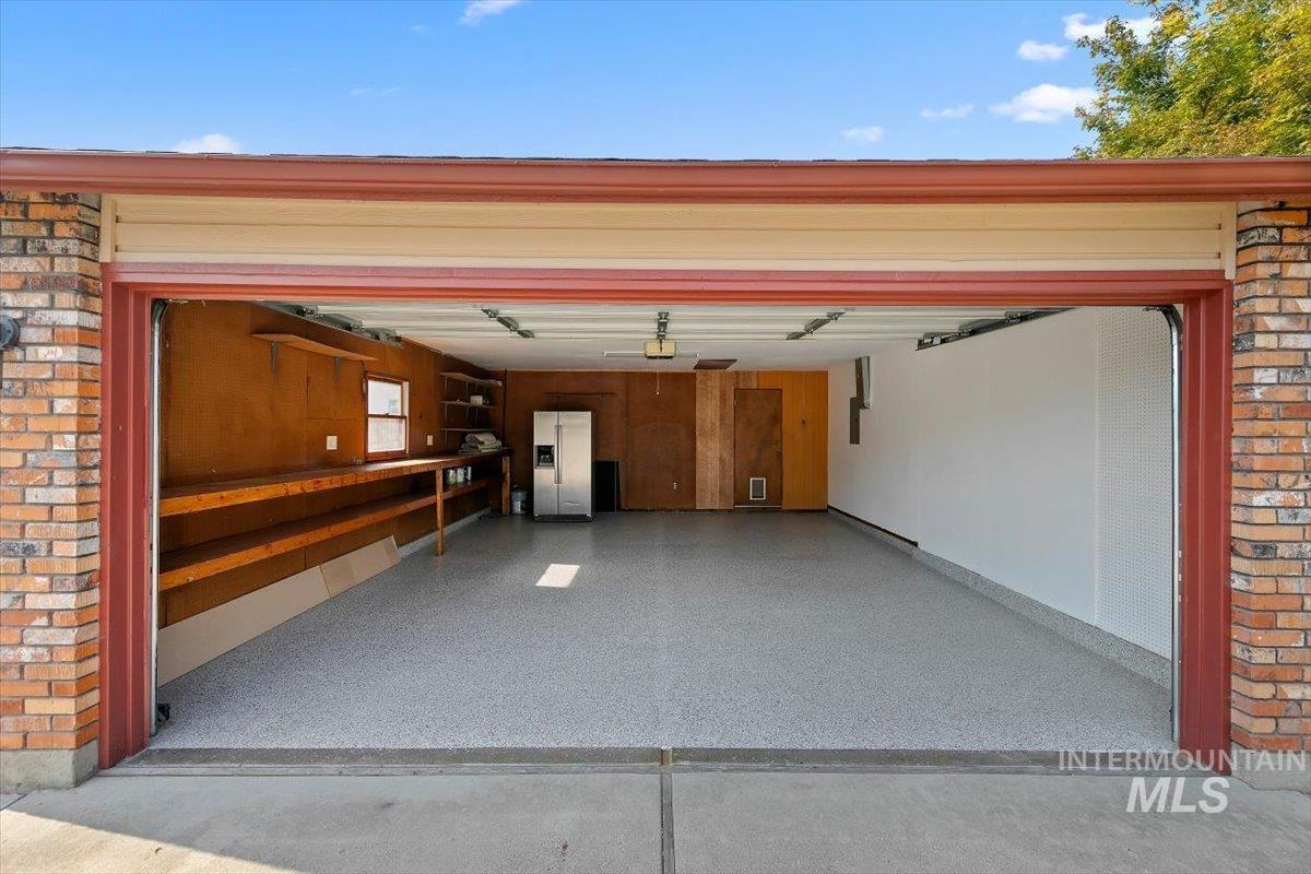 10321 W Macaw Ct, Boise, Idaho 83704, 3 Bedrooms, 2 Bathrooms, Residential For Sale, Price $449,900,MLS 98994804