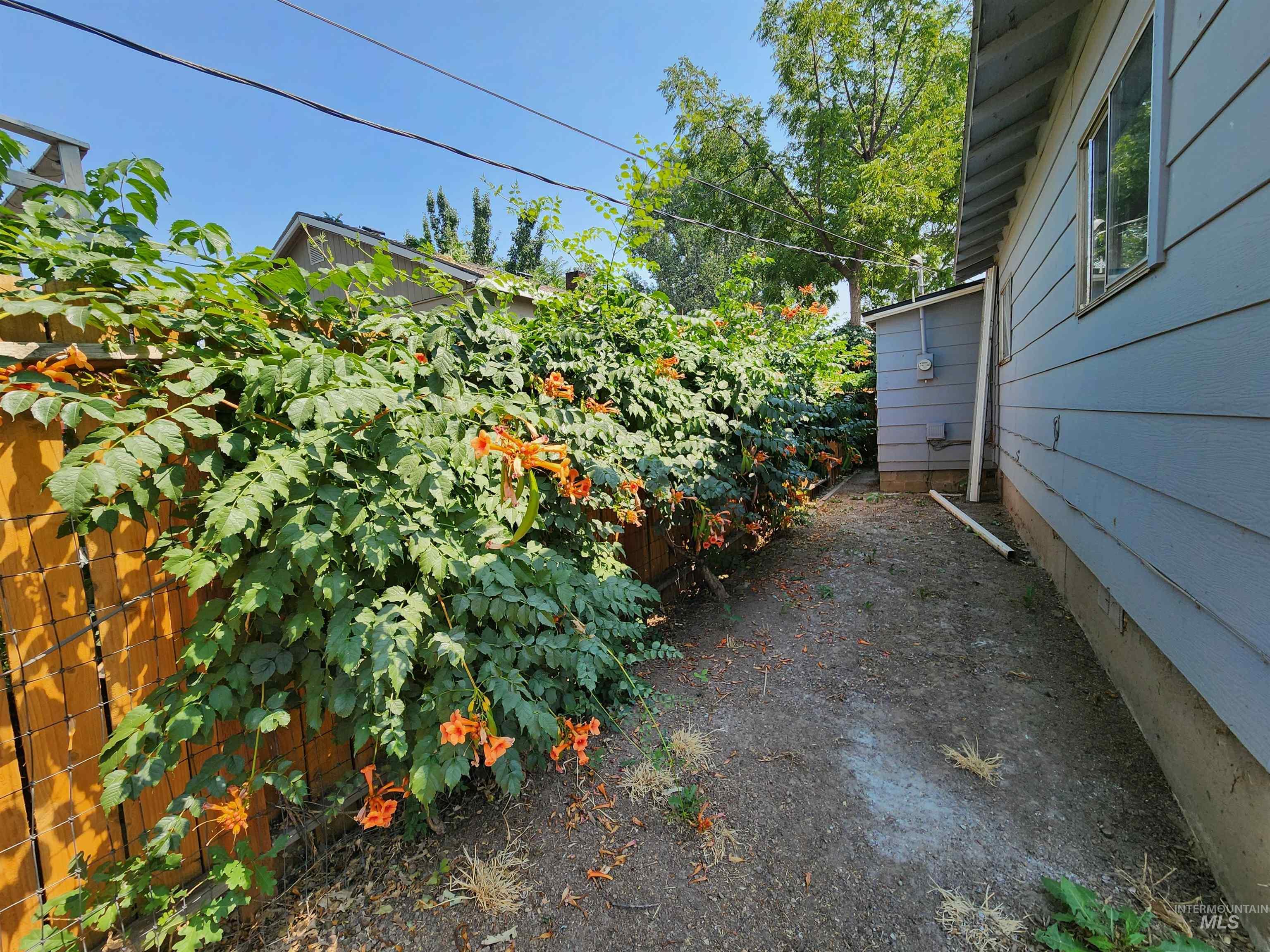 207 9th Ave N, Nampa, Idaho 83687, 3 Bedrooms, 1 Bathroom, Residential For Sale, Price $305,500,MLS 98994806