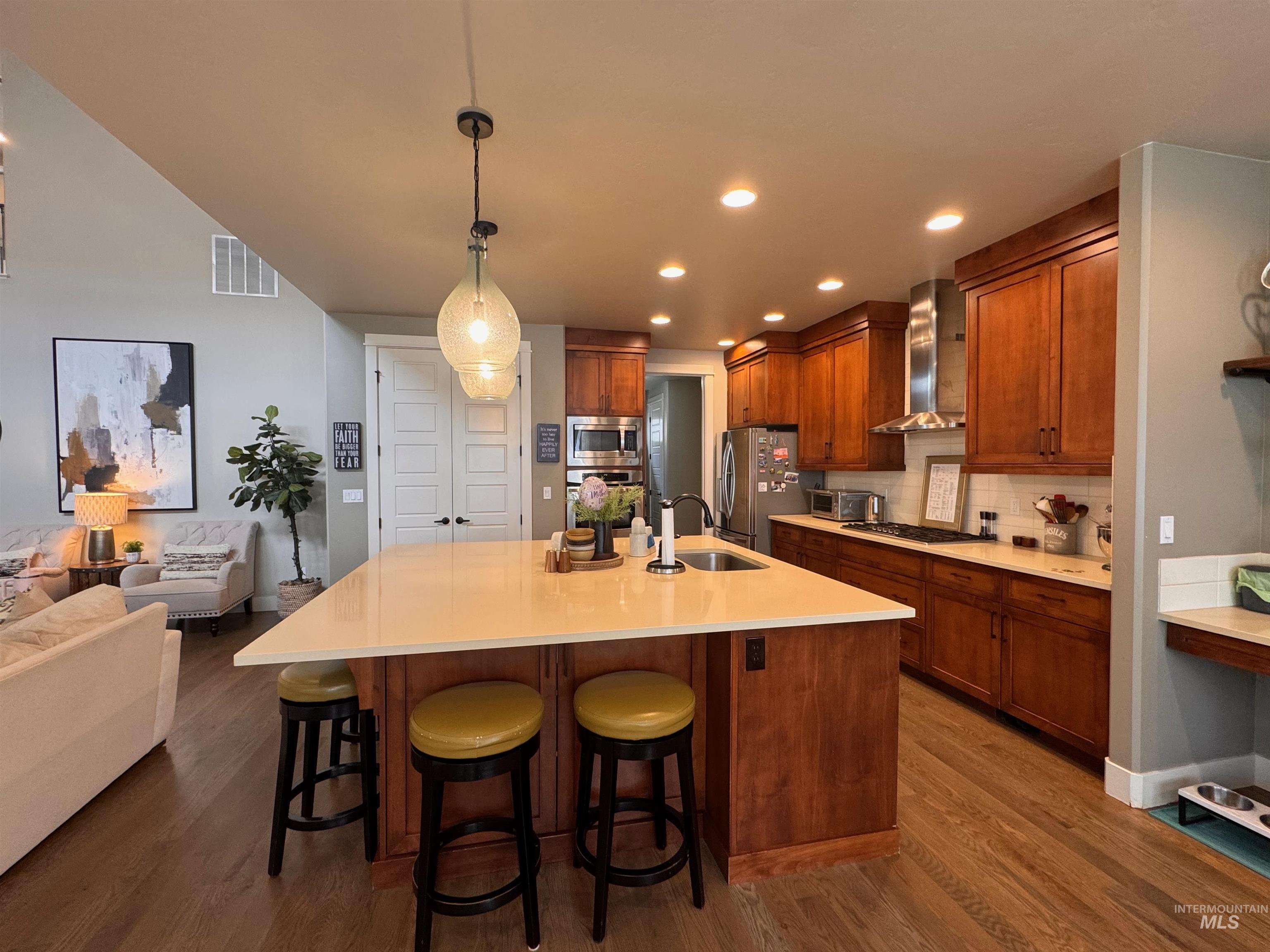 2577 S Trailwood Way, Boise, Idaho 83716, 5 Bedrooms, 3 Bathrooms, Residential For Sale, Price $985,000, 98994807