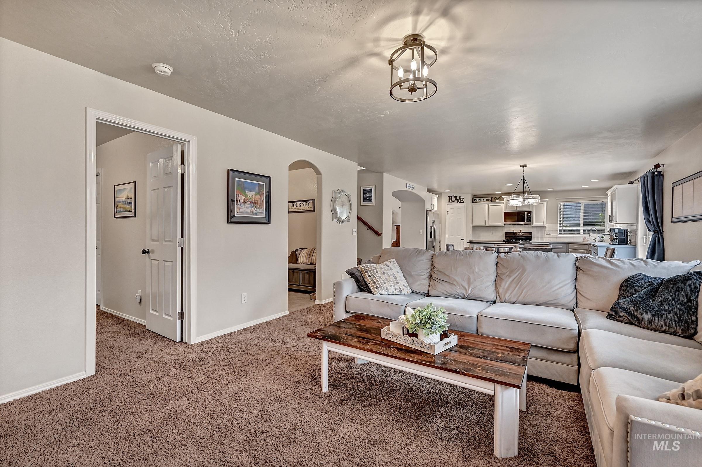 5326 N Isla Ave, Meridian, Idaho 83646, 4 Bedrooms, 2.5 Bathrooms, Residential For Sale, Price $569,000, 98994811
