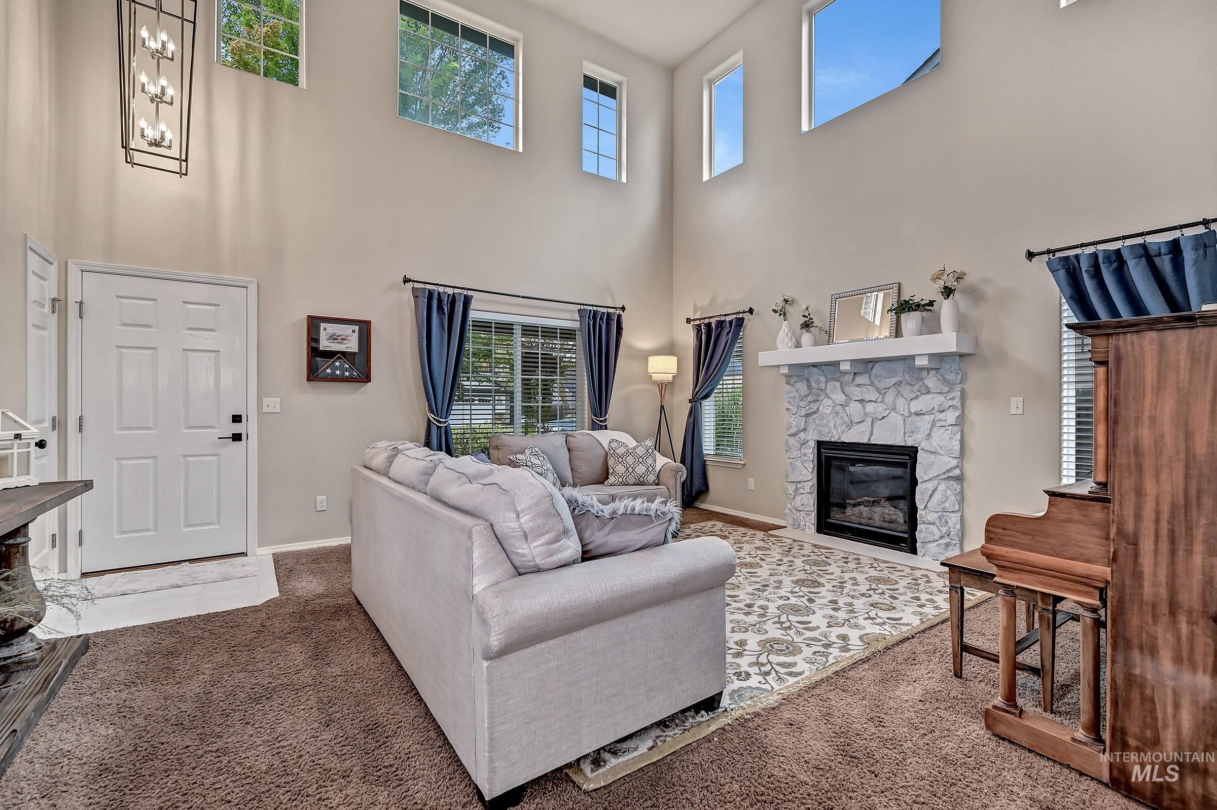 5326 N Isla Ave, Meridian, Idaho 83646, 4 Bedrooms, 2.5 Bathrooms, Residential For Sale, Price $569,000, 98994811
