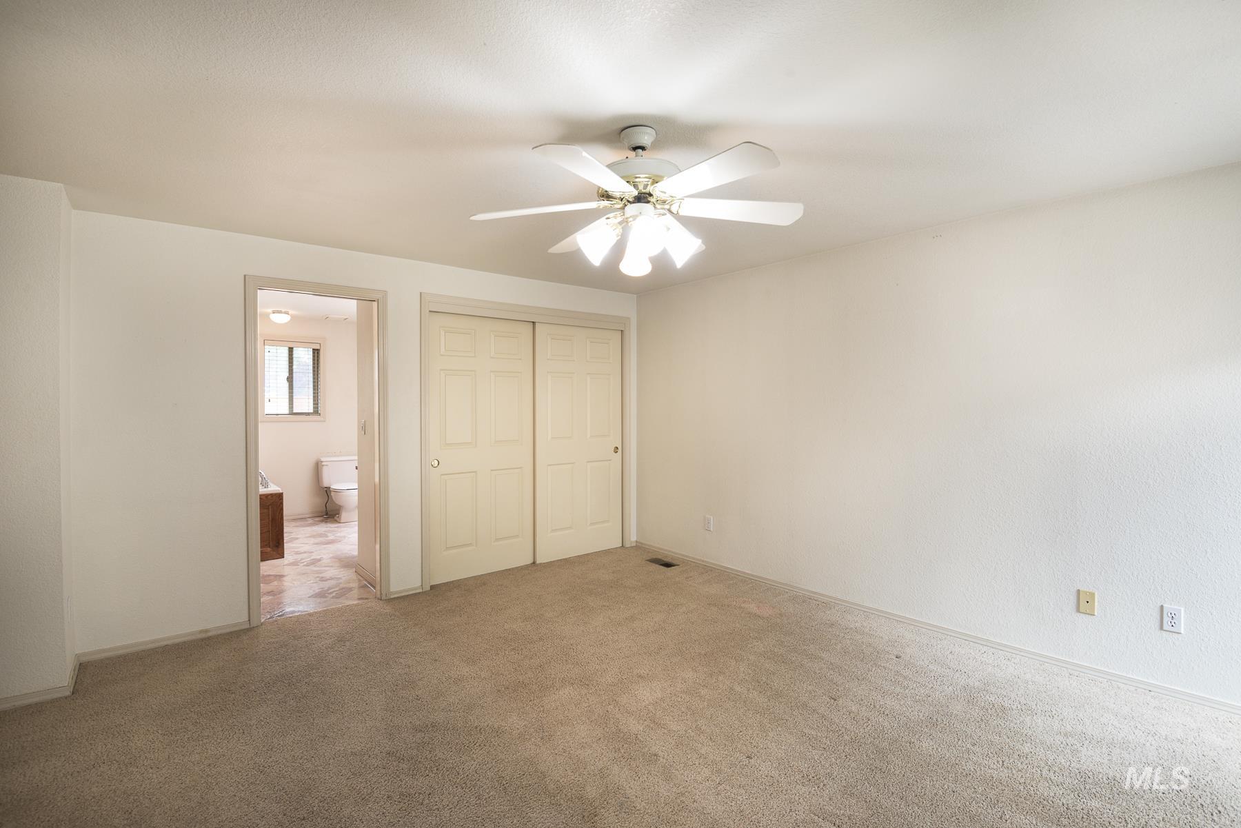 10080 W Whirlaway Dr, Boise, Idaho 83704, 3 Bedrooms, 2 Bathrooms, Residential For Sale, Price $484,900,MLS 98994812