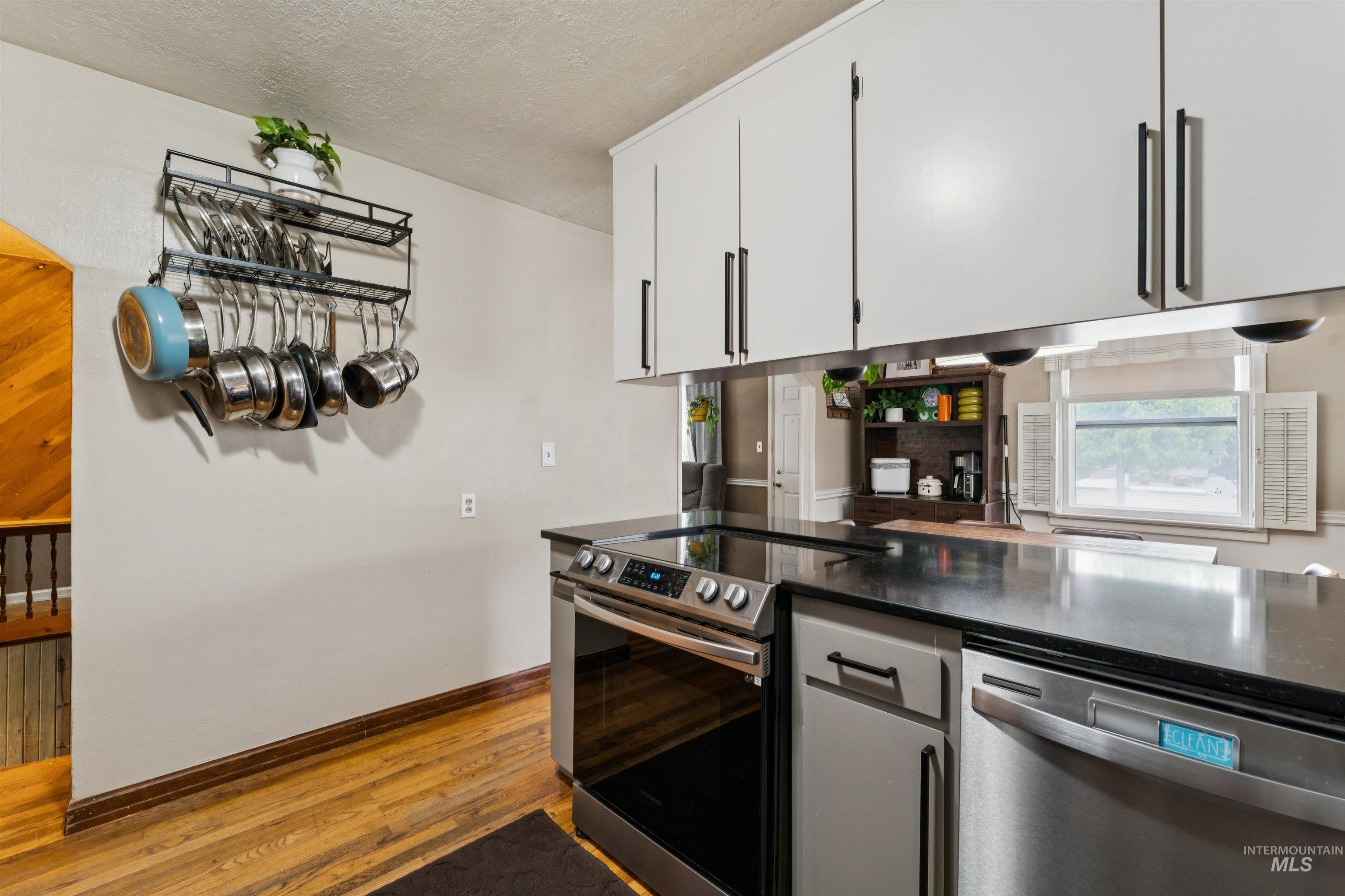 412 E Pine, Meridian, Idaho 83642, 3 Bedrooms, 1 Bathroom, Residential For Sale, Price $385,000, 98994814