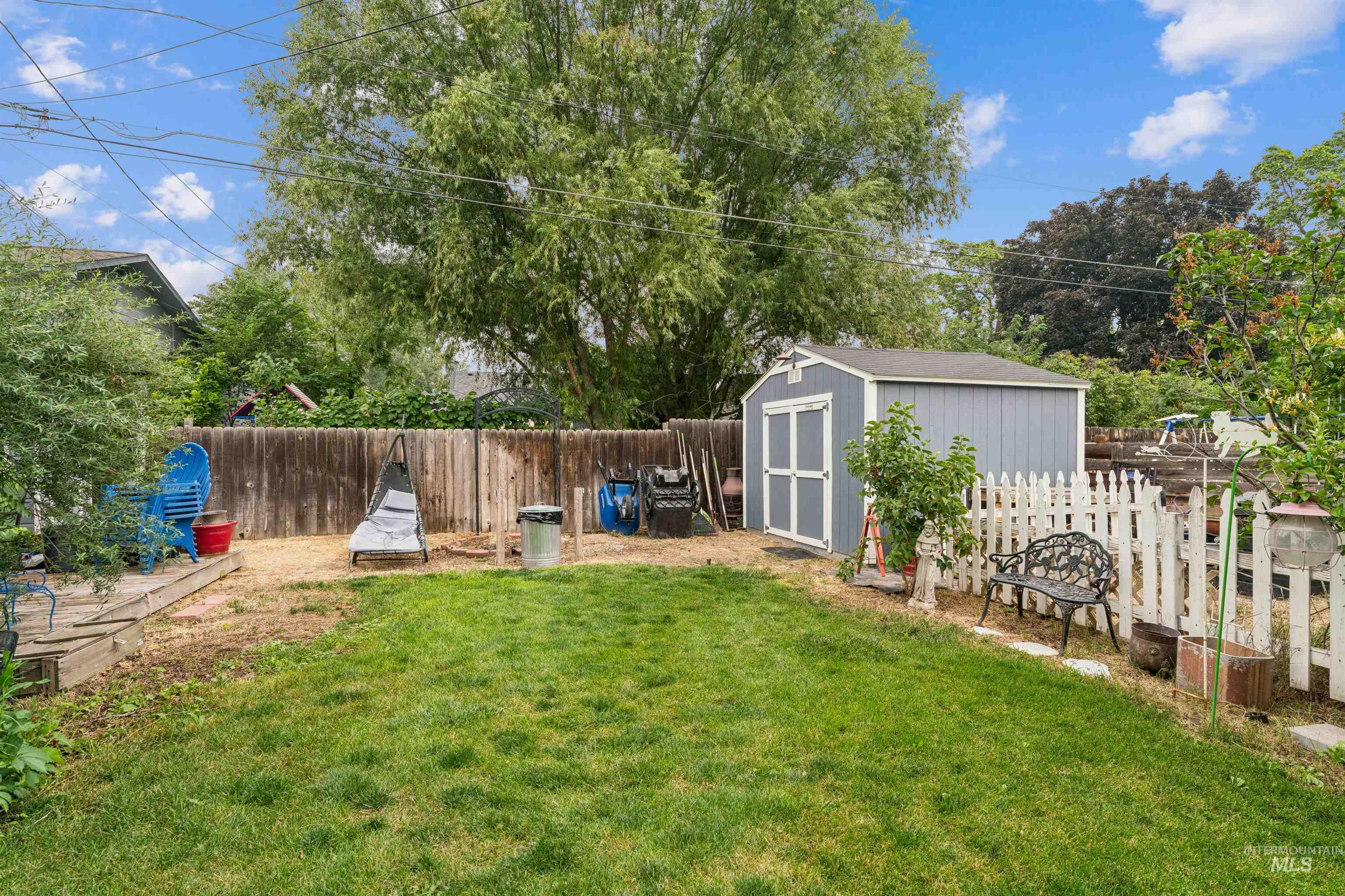 412 E Pine, Meridian, Idaho 83642, 3 Bedrooms, 1 Bathroom, Residential For Sale, Price $385,000, 98994814