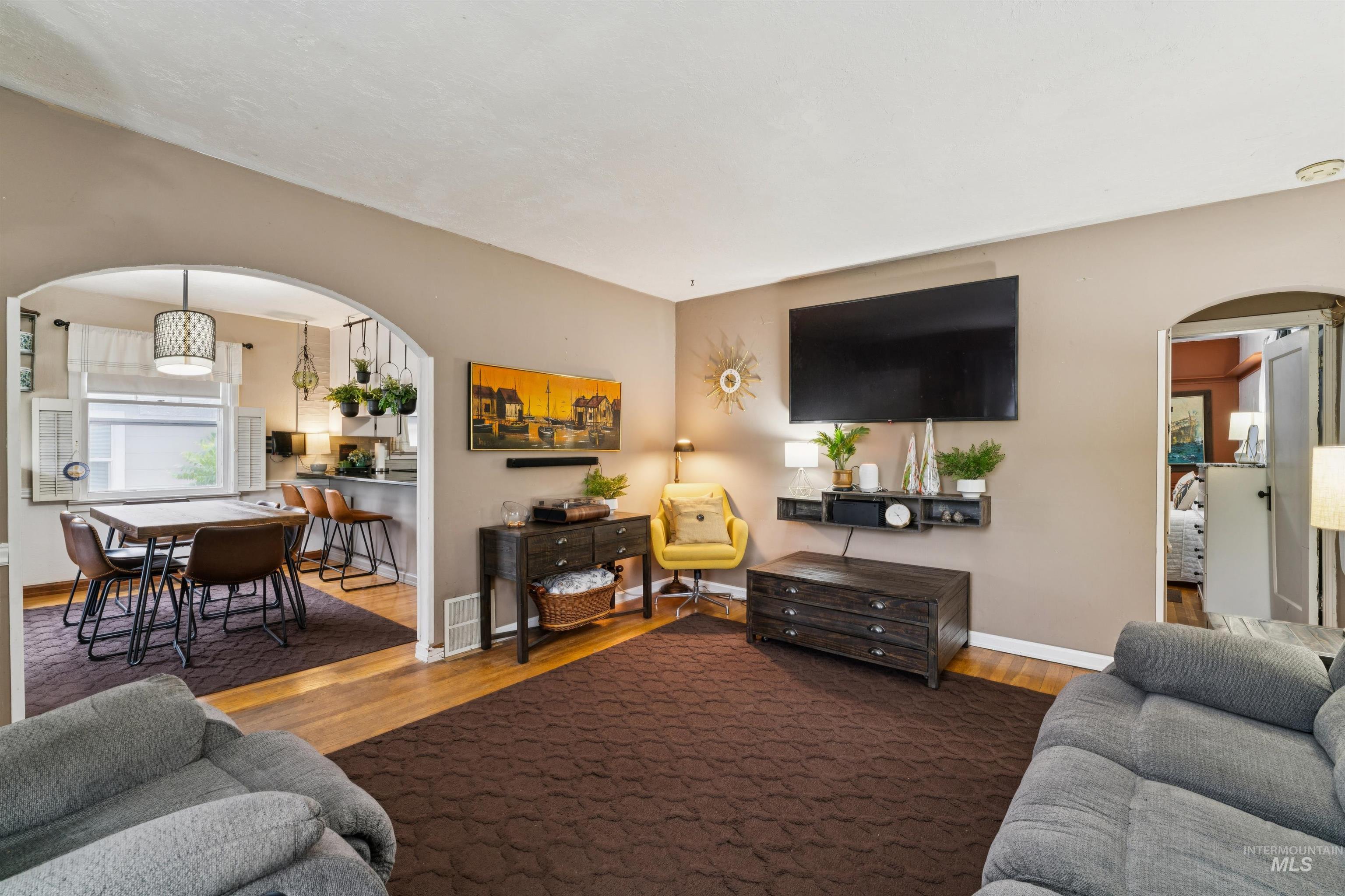 412 E Pine, Meridian, Idaho 83642, 3 Bedrooms, 1 Bathroom, Residential For Sale, Price $385,000, 98994814