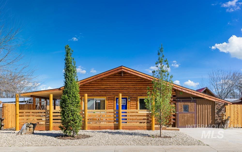 2210 Glen View Dr, Nampa, Idaho 83686, 3 Bedrooms, 2 Bathrooms, Residential For Sale, Price $499,900, 98994816