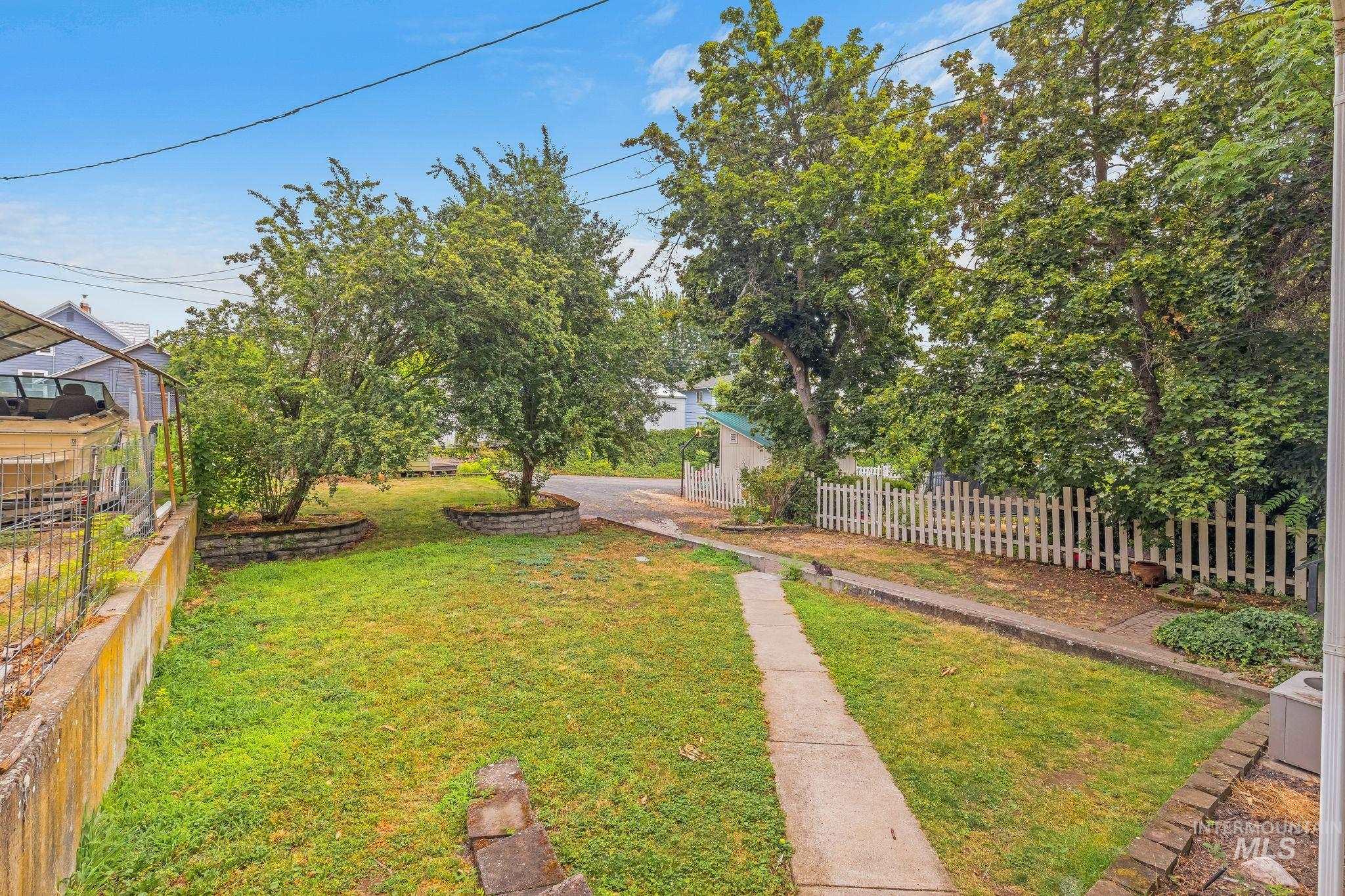 1517 11th Avenue, Lewiston, Idaho 83501, 3 Bedrooms, 2 Bathrooms, Residential For Sale, Price $343,000, 98994819