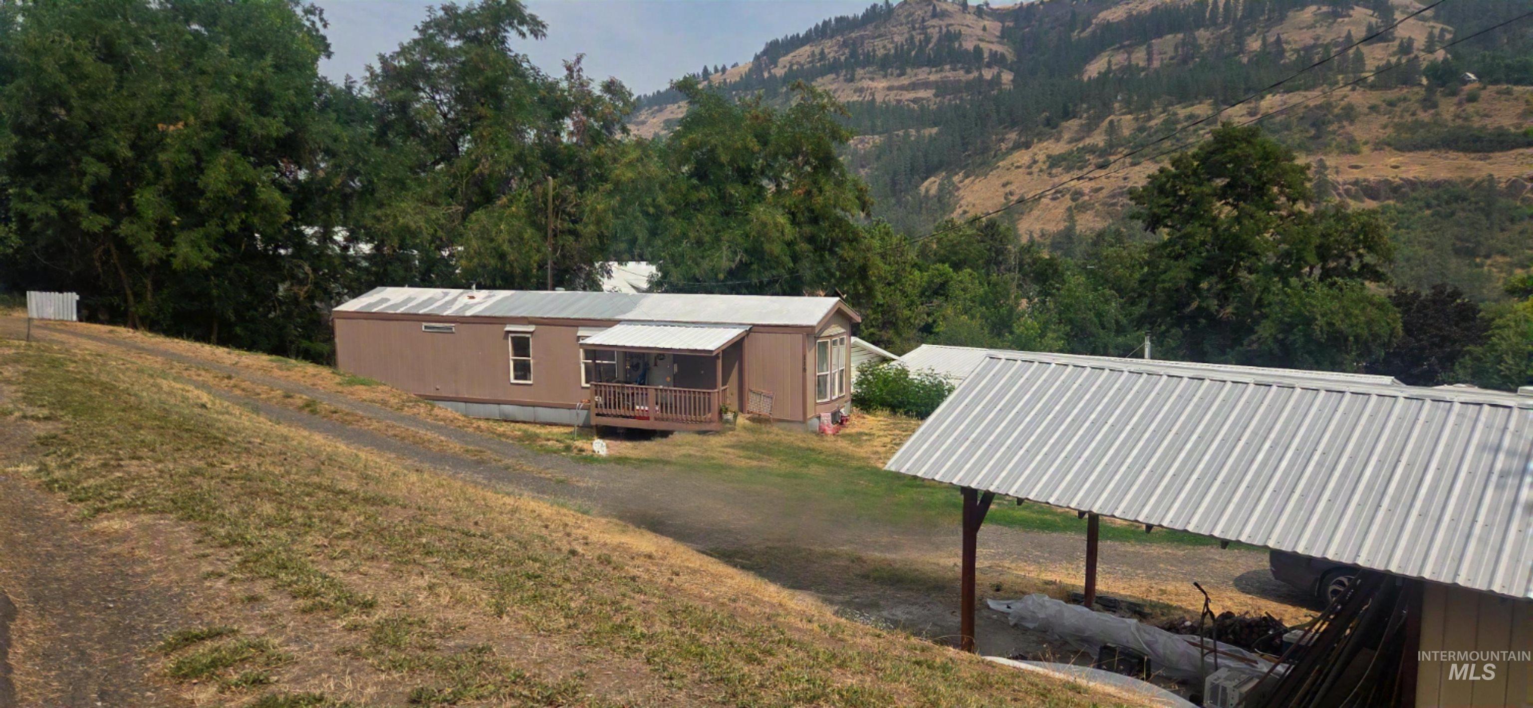 114 Hallet St, Juliaetta, Idaho 83535, 2 Bedrooms, 1 Bathroom, Residential For Sale, Price $175,000, 98994823