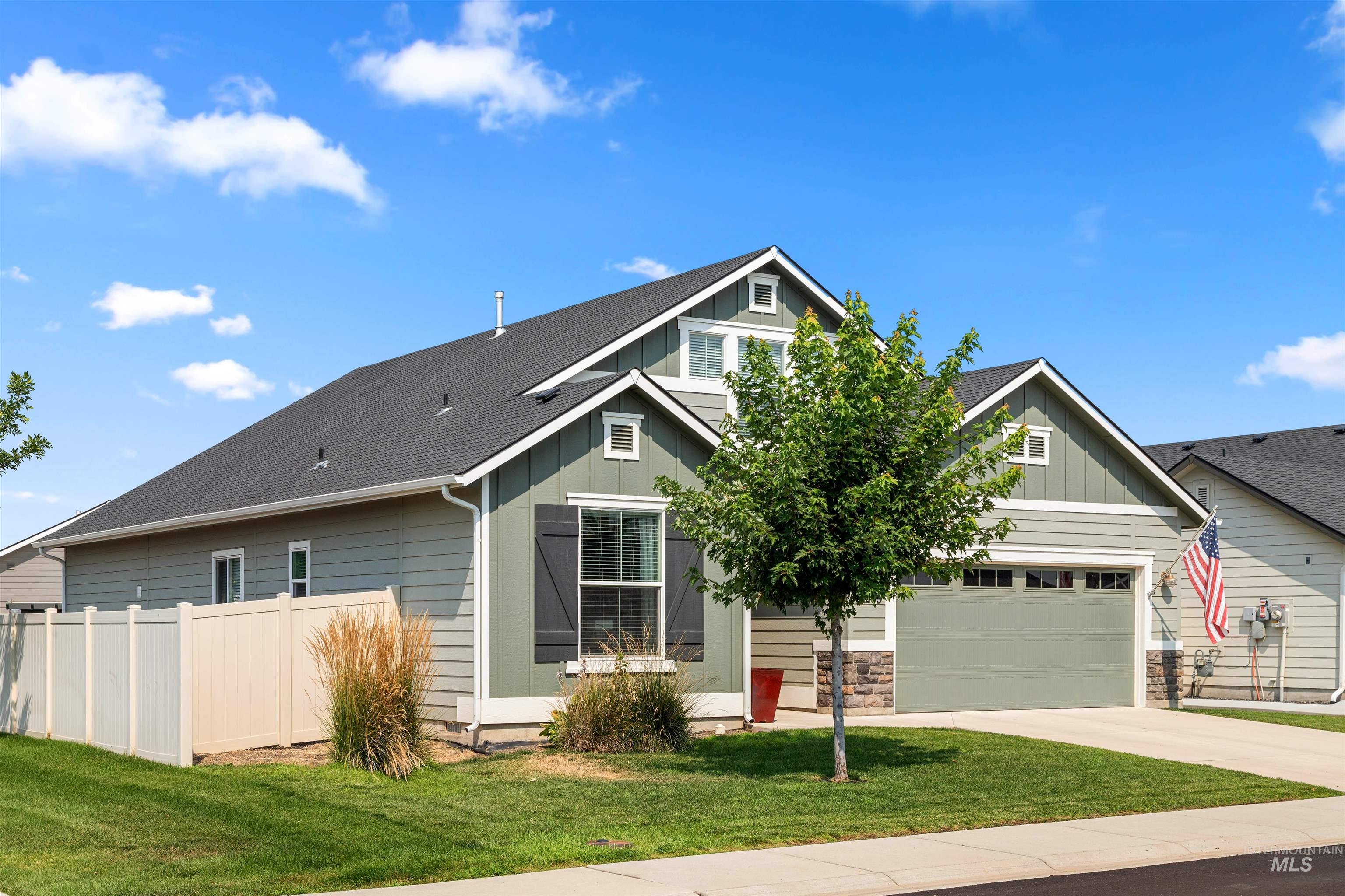2265 N Penny Lake Ave, Star, Idaho 83669, 3 Bedrooms, 2 Bathrooms, Residential For Sale, Price $499,900,MLS 98994833