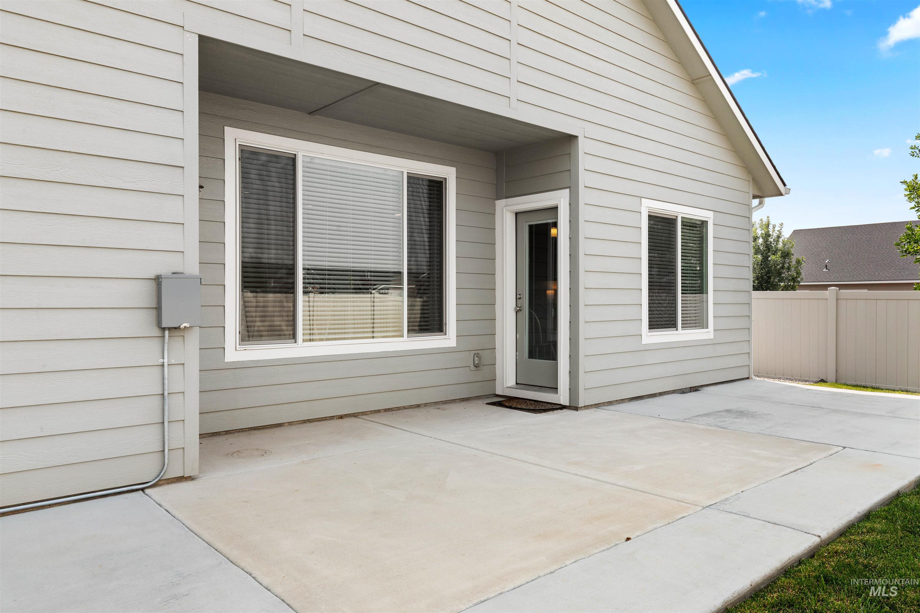 2265 N Penny Lake Ave, Star, Idaho 83669, 3 Bedrooms, 2 Bathrooms, Residential For Sale, Price $499,900,MLS 98994833