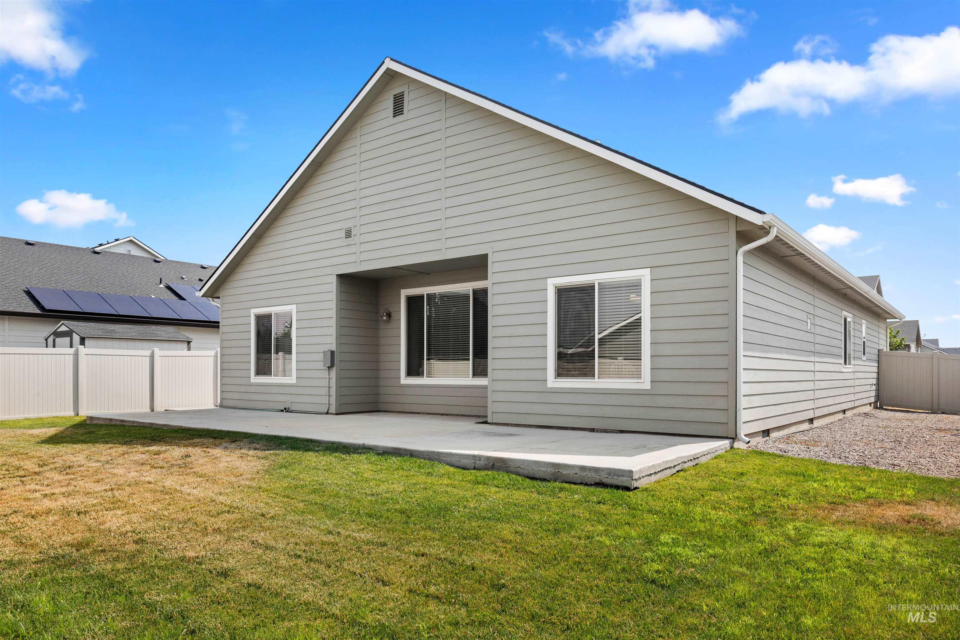 2265 N Penny Lake Ave, Star, Idaho 83669, 3 Bedrooms, 2 Bathrooms, Residential For Sale, Price $499,900,MLS 98994833