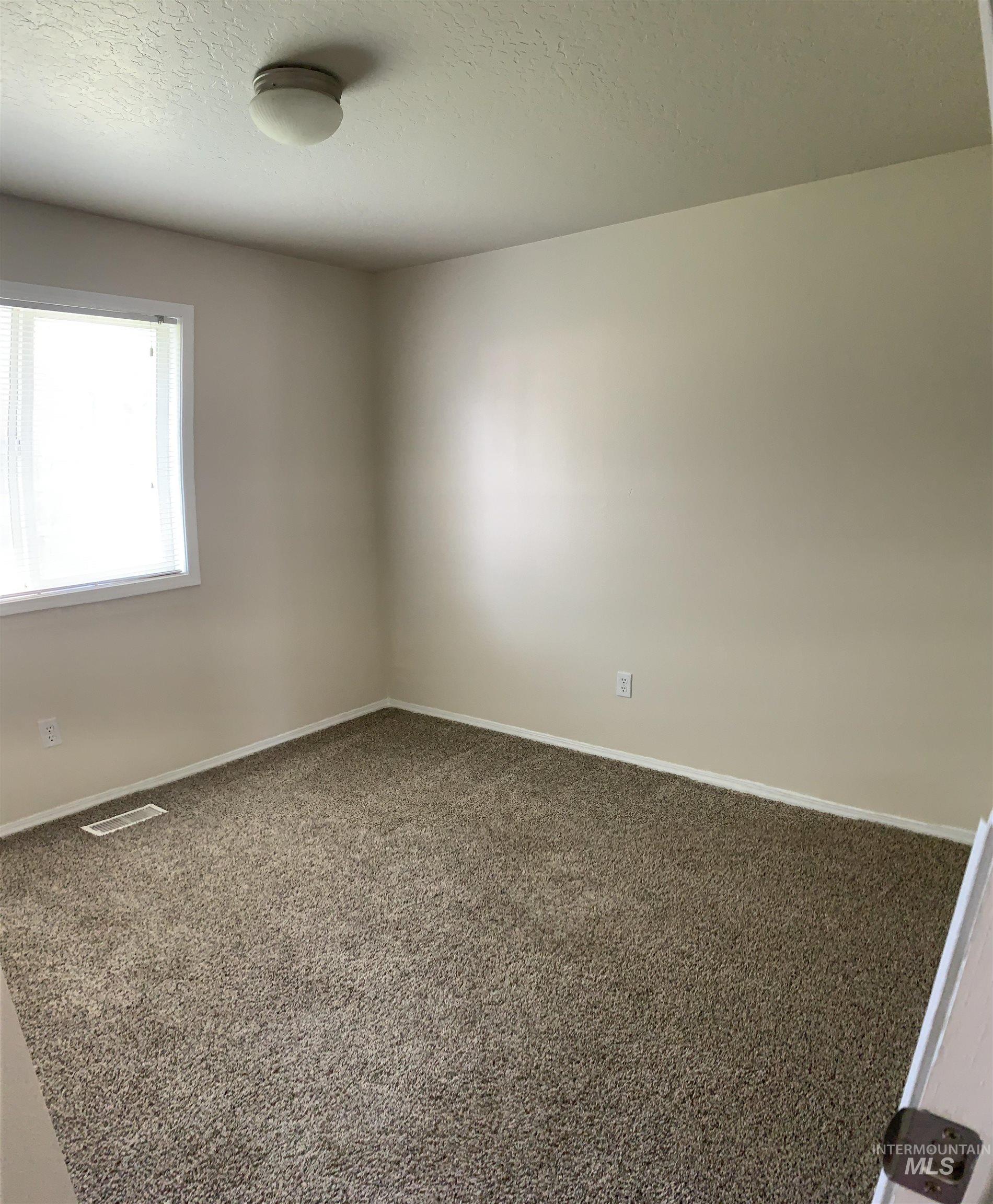 509 cedar park Ln, Nampa, Idaho 83686, 3 Bedrooms, 2 Bathrooms, Residential For Sale, Price $329,900,MLS 98994841