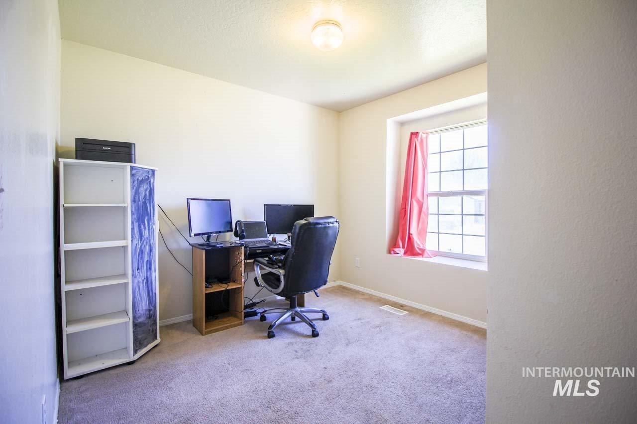 509 cedar park Ln, Nampa, Idaho 83686, 3 Bedrooms, 2 Bathrooms, Residential For Sale, Price $329,900,MLS 98994841