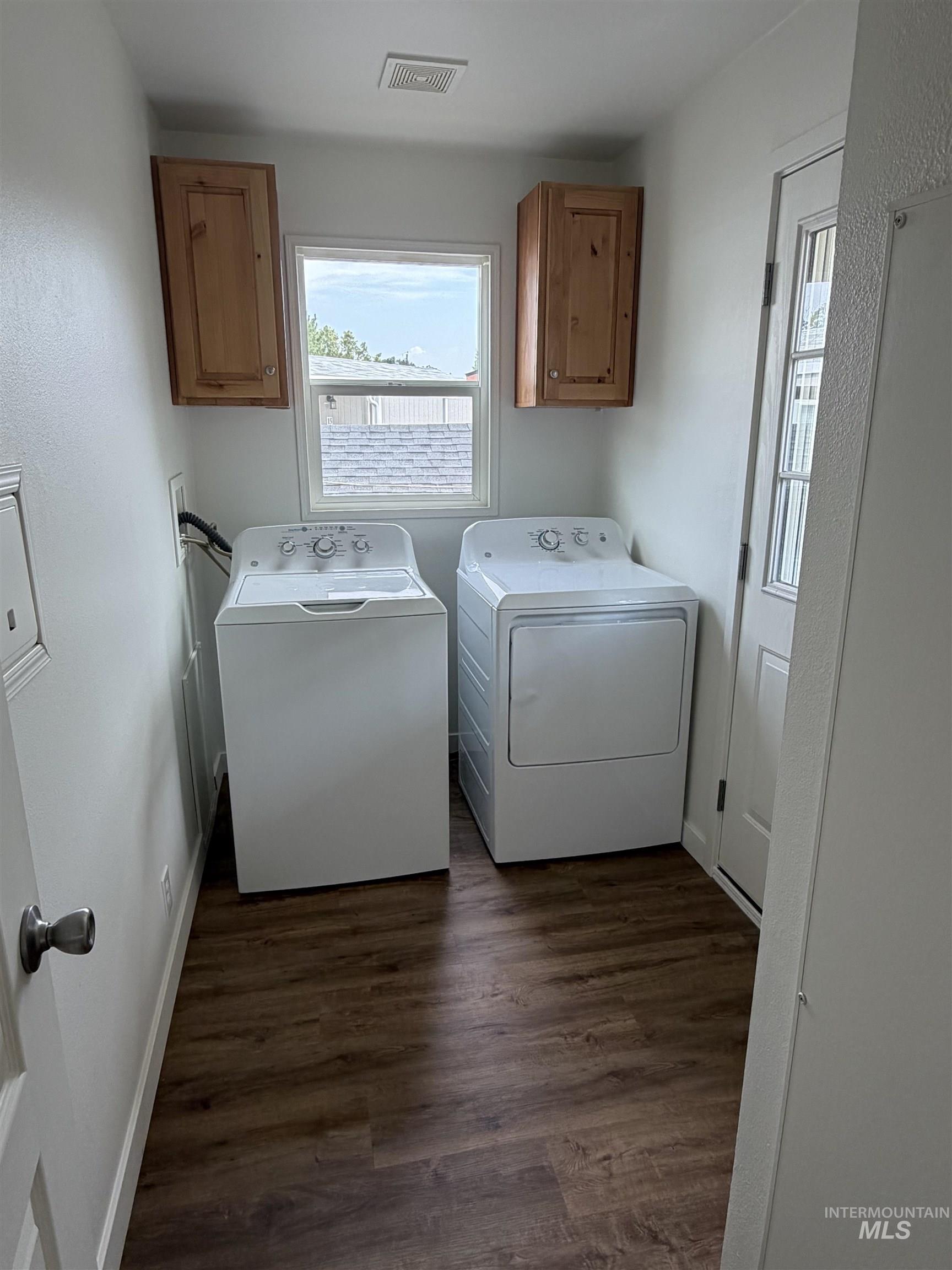 181 N Liberty Street, Boise, Idaho 83704, 3 Bedrooms, 2 Bathrooms, Residential For Sale, Price $129,000, 98994842