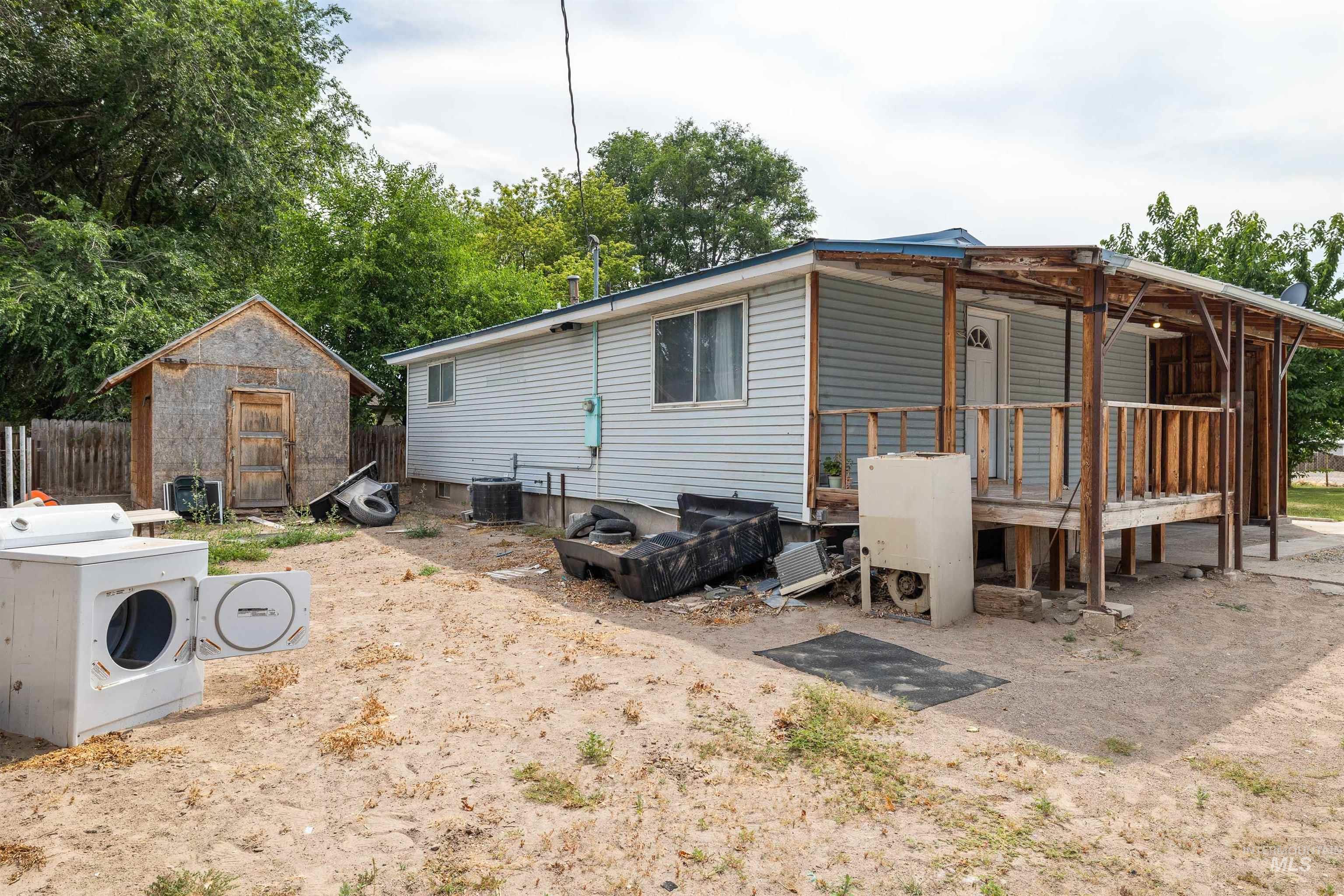 1834 V Street, Heyburn, Idaho 83336, 2 Bedrooms, 1 Bathroom, Residential For Sale, Price $265,000, 98994850