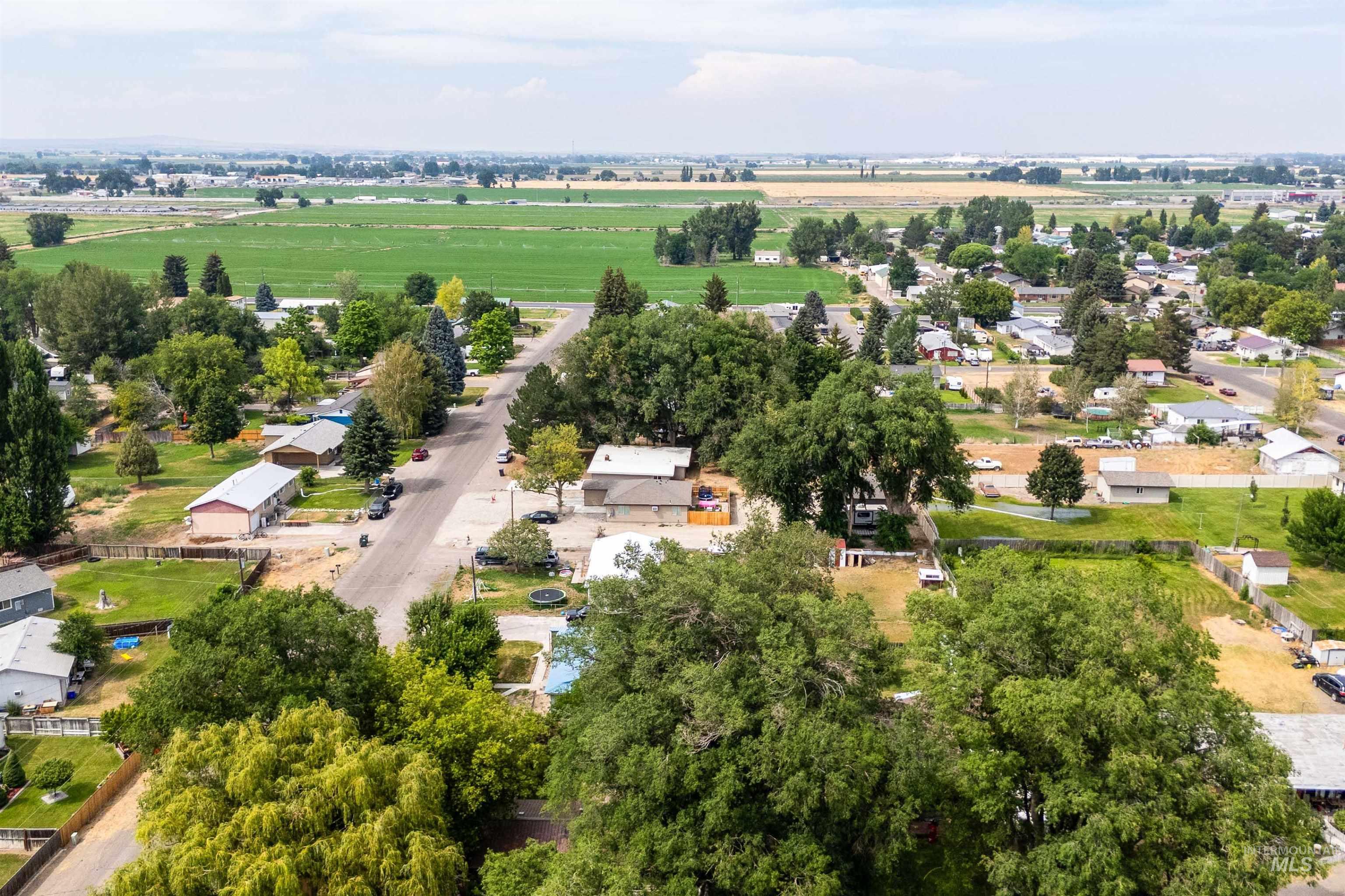 1834 V Street, Heyburn, Idaho 83336, 2 Bedrooms, 1 Bathroom, Residential For Sale, Price $265,000, 98994850