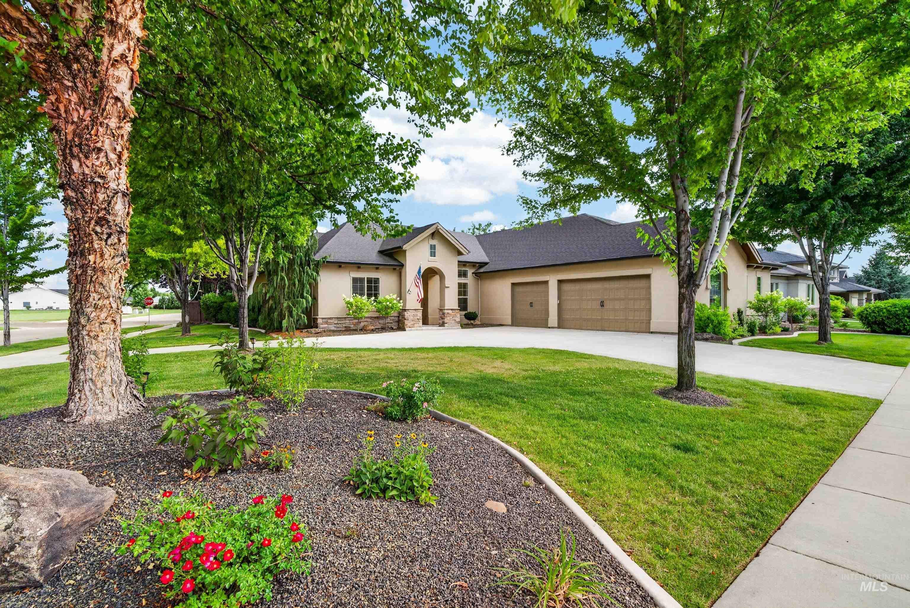 4221 W Greenspire Dr, Meridian, Idaho 83646, 5 Bedrooms, 3.5 Bathrooms, Residential For Sale, Price $1,295,000,MLS 98994851