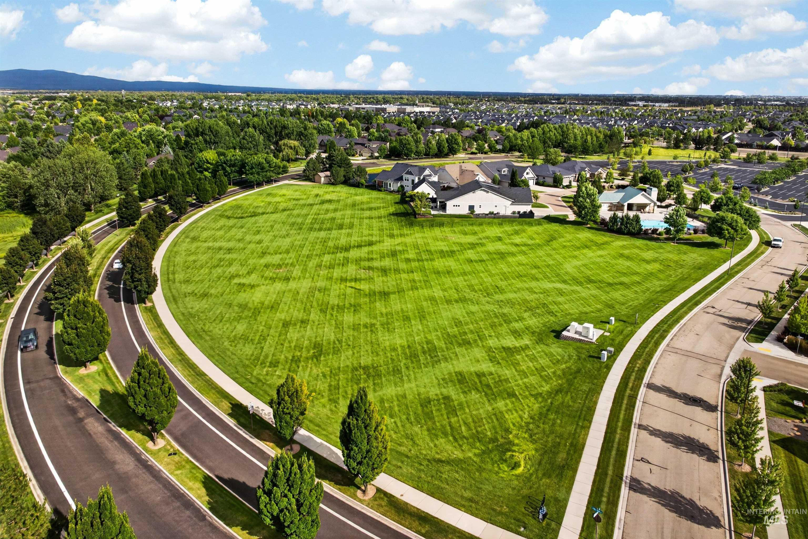 4221 W Greenspire Dr, Meridian, Idaho 83646, 5 Bedrooms, 3.5 Bathrooms, Residential For Sale, Price $1,295,000,MLS 98994851