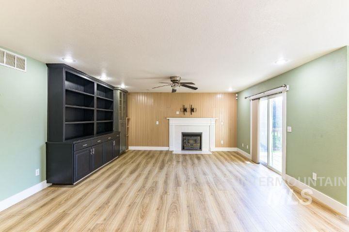 3160 E Springwood Dr, Meridian, Idaho 83642, 6 Bedrooms, 4 Bathrooms, Residential For Sale, Price $1,275,000,MLS 98994852