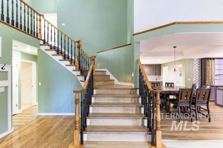 3160 E Springwood Dr, Meridian, Idaho 83642, 6 Bedrooms, 4 Bathrooms, Residential For Sale, Price $1,275,000,MLS 98994852