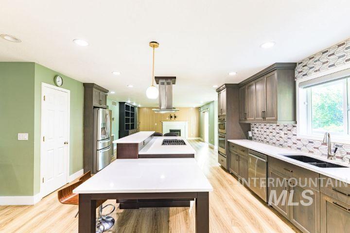 3160 E Springwood Dr, Meridian, Idaho 83642, 6 Bedrooms, 4 Bathrooms, Residential For Sale, Price $1,275,000,MLS 98994852