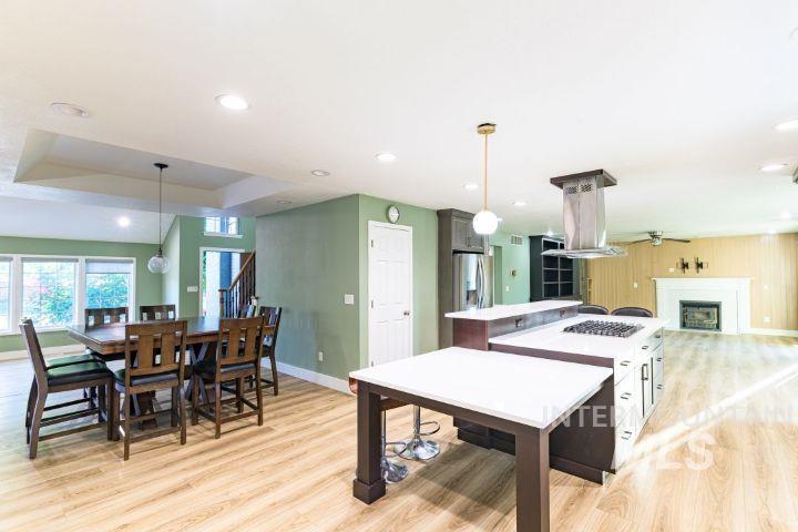 3160 E Springwood Dr, Meridian, Idaho 83642, 6 Bedrooms, 4 Bathrooms, Residential For Sale, Price $1,275,000,MLS 98994852