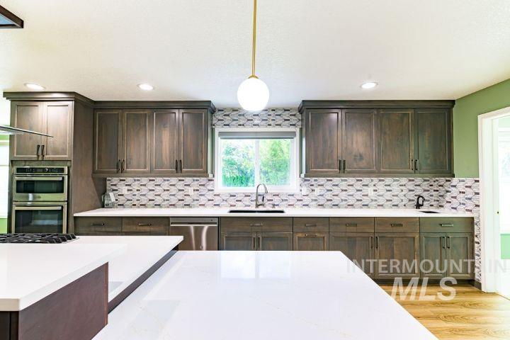 3160 E Springwood Dr, Meridian, Idaho 83642, 6 Bedrooms, 4 Bathrooms, Residential For Sale, Price $1,275,000,MLS 98994852