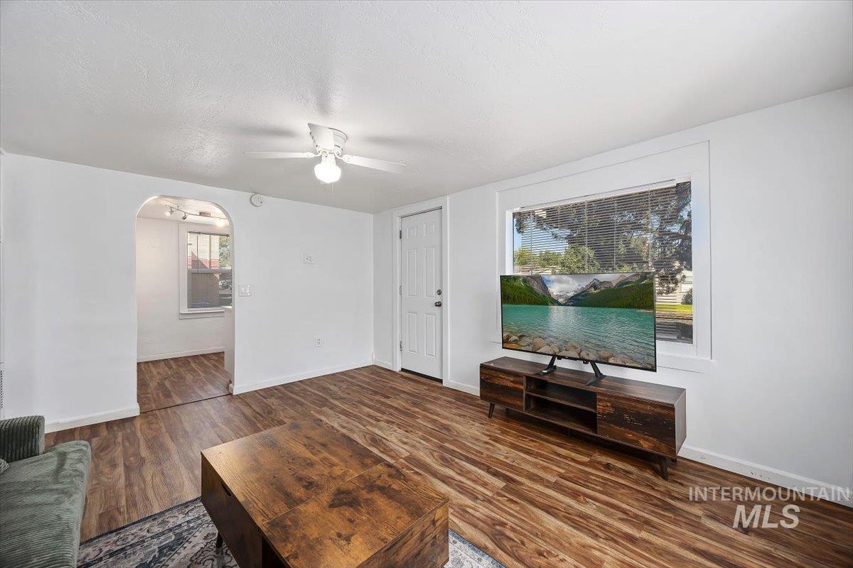 430 Eden St N, Twin Falls, Idaho 83301, 2 Bedrooms, 1 Bathroom, Residential For Sale, Price $179,500, 98994854
