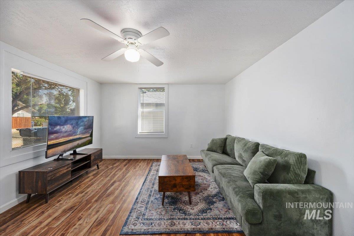 430 Eden St N, Twin Falls, Idaho 83301, 2 Bedrooms, 1 Bathroom, Residential For Sale, Price $179,500, 98994854
