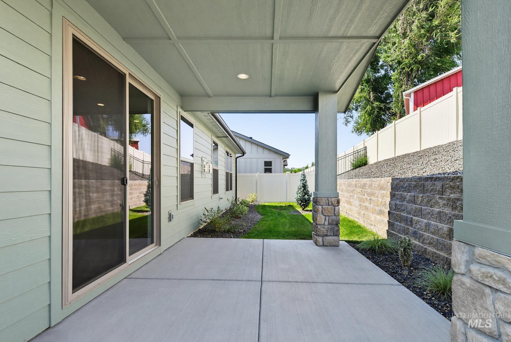 1730 N Green Pine Ln, Star, Idaho 83669, 3 Bedrooms, 2 Bathrooms, Residential For Sale, Price $509,900,MLS 98994855