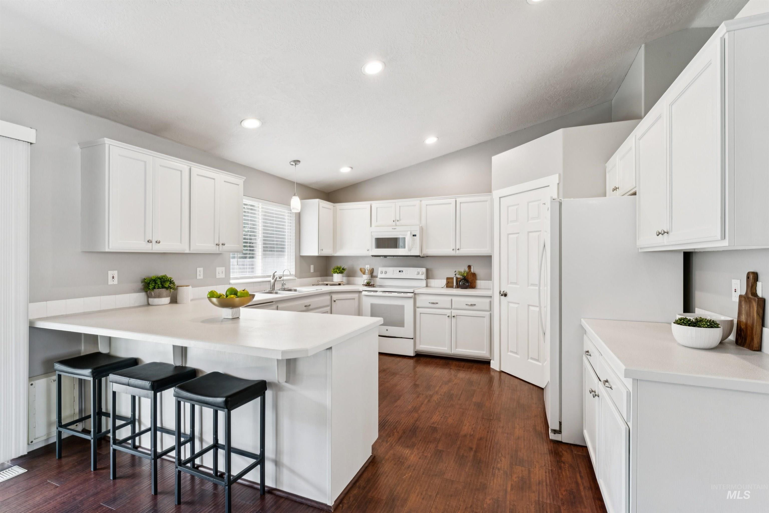 1801 W Calcite Ct., Meridian, Idaho 83642, 4 Bedrooms, 2 Bathrooms, Residential For Sale, Price $495,000, 98994860