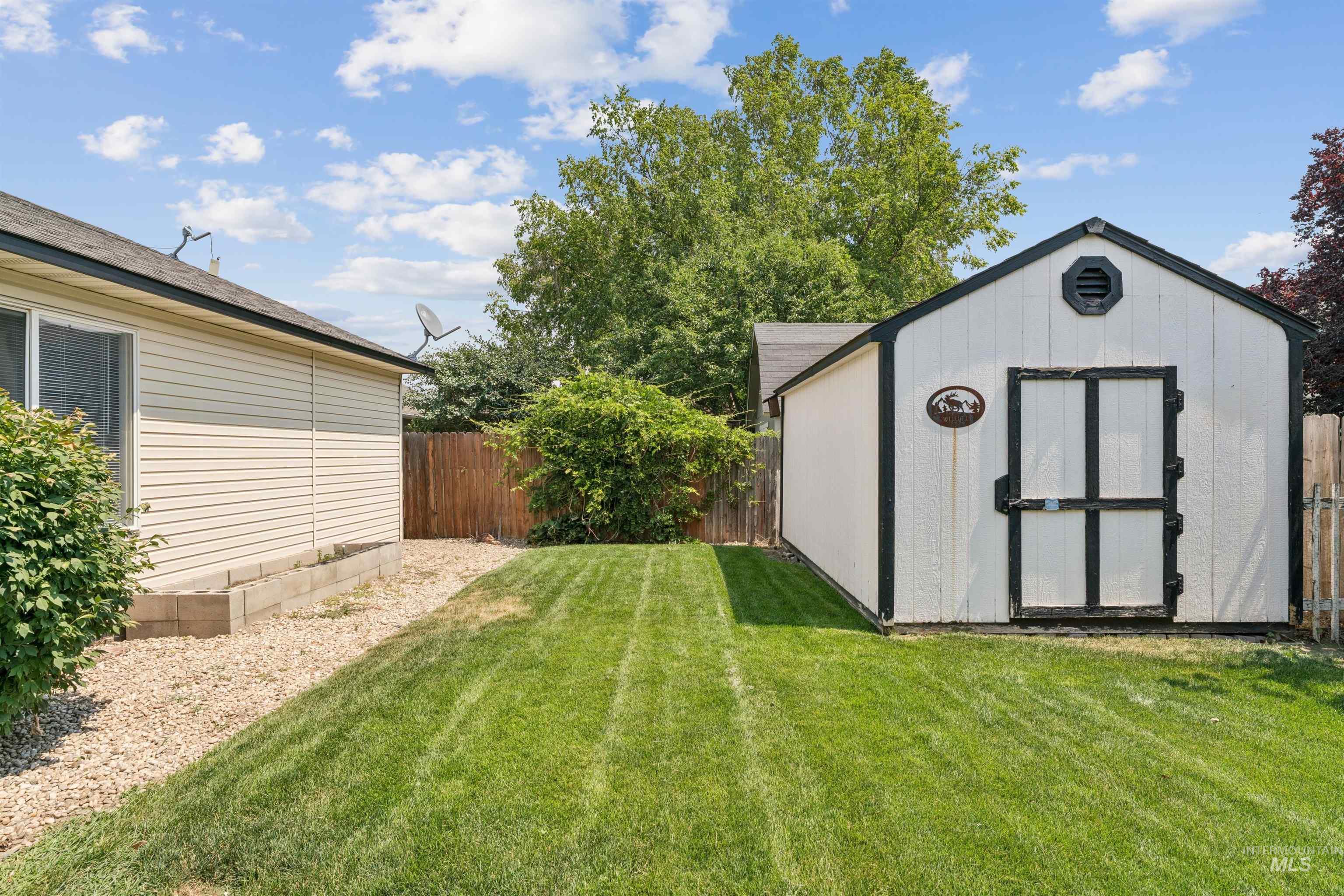 1801 W Calcite Ct., Meridian, Idaho 83642, 4 Bedrooms, 2 Bathrooms, Residential For Sale, Price $495,000, 98994860