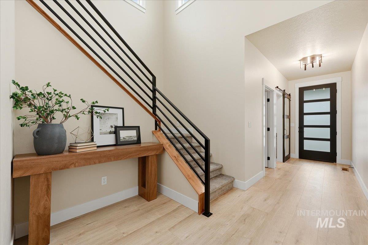 7818 Flathead Lake St, Eagle, Idaho 83616, 3 Bedrooms, 3 Bathrooms, Residential For Sale, Price $849,750, 98994862