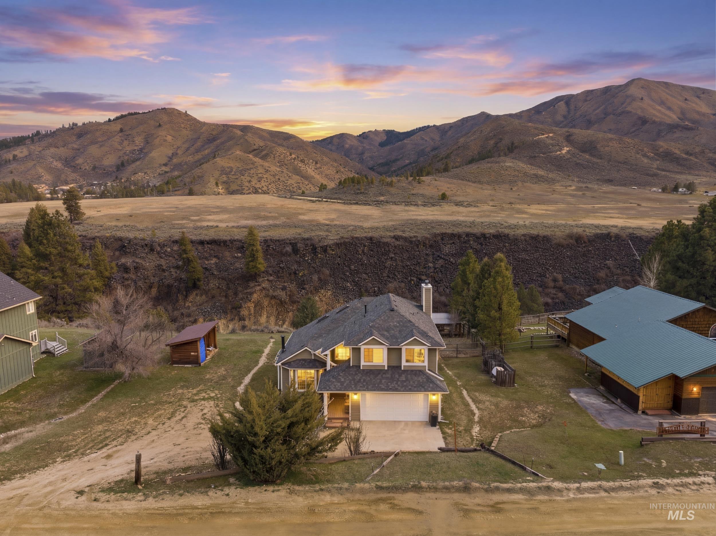 23 Mores Creek Circle, Boise, Idaho 83716, 3 Bedrooms, 2.5 Bathrooms, Residential For Sale, Price $569,900, 98994863