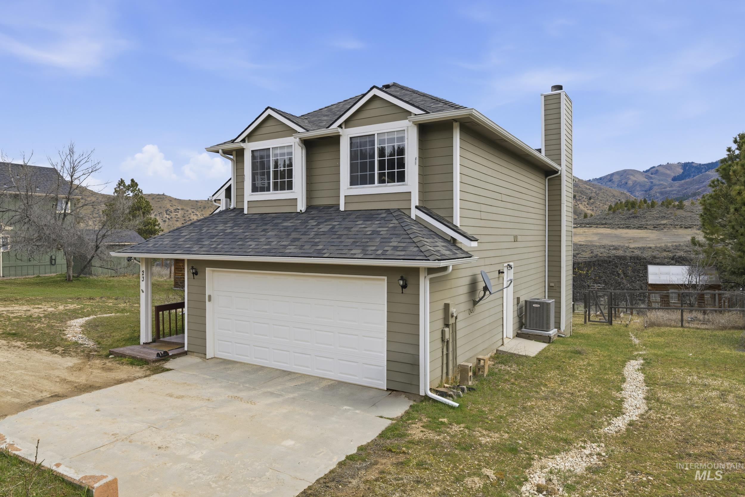 23 Mores Creek Circle, Boise, Idaho 83716, 3 Bedrooms, 2.5 Bathrooms, Residential For Sale, Price $569,900, 98994863