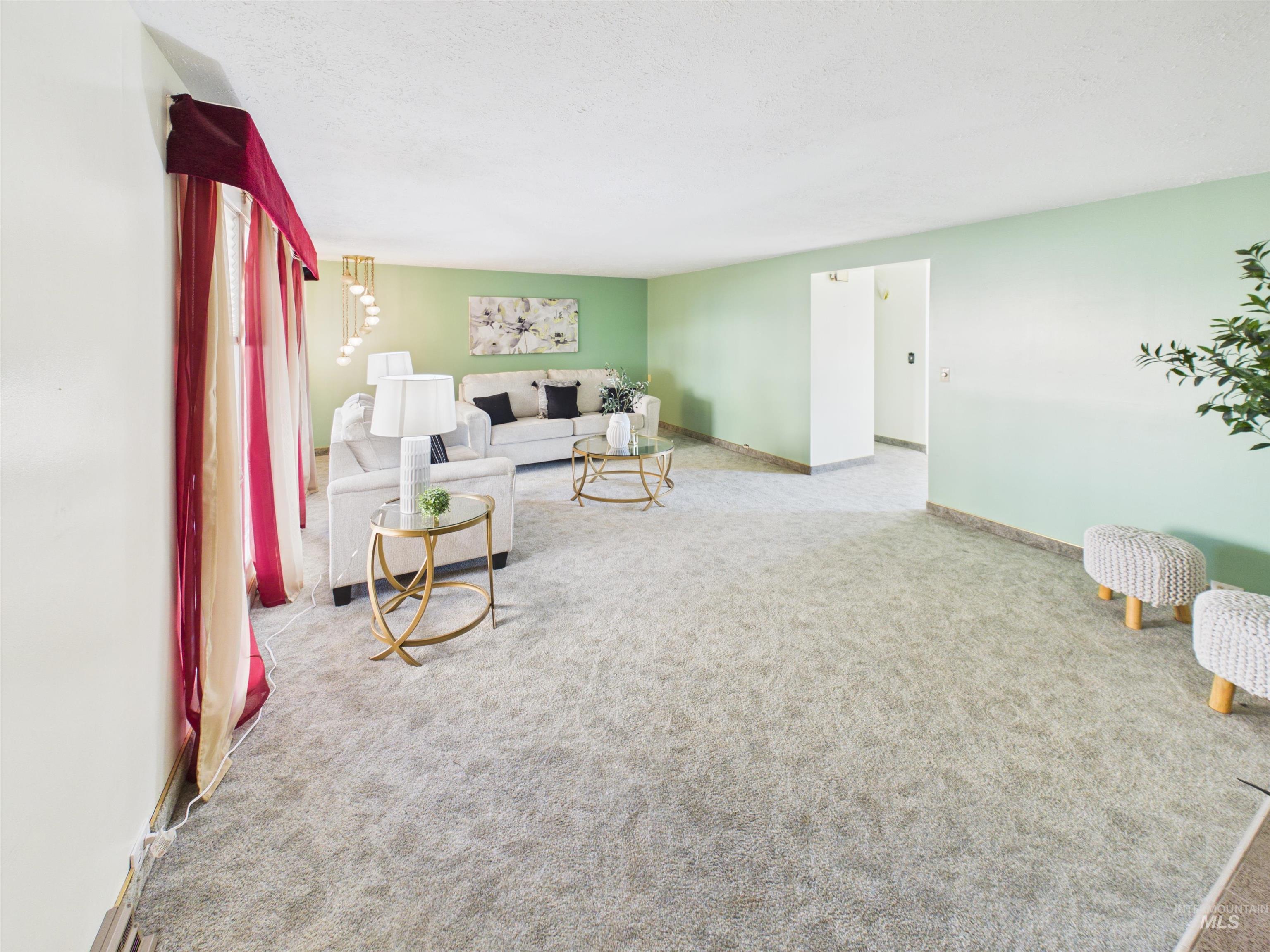 334 S 4TH Street, Rupert, Idaho 83350, 3 Bedrooms, 1.5 Bathrooms, Residential For Sale, Price $329,000, 98994868